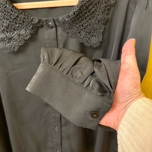 Lace collared button down - Picture 4 of 7